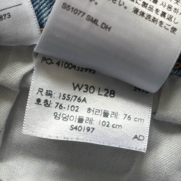 Levi's Women's 501 Jean, Light Wash - Size 30 - Picture 7 of 7